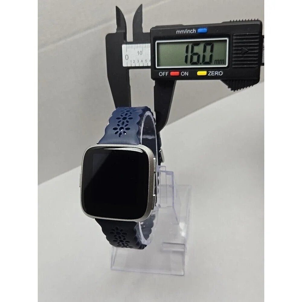 Fitbit Versa FB504 Smartwatch Heart Rate Bluetooth Activity Tracker W Charger